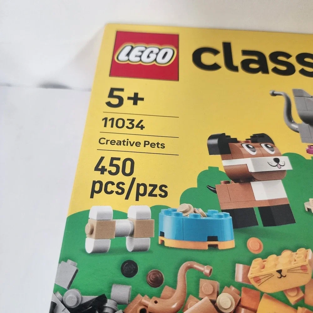 LEGO Classic 11034 Creative Pets 450 Piece Building Set NEW Factory Sealed Ages